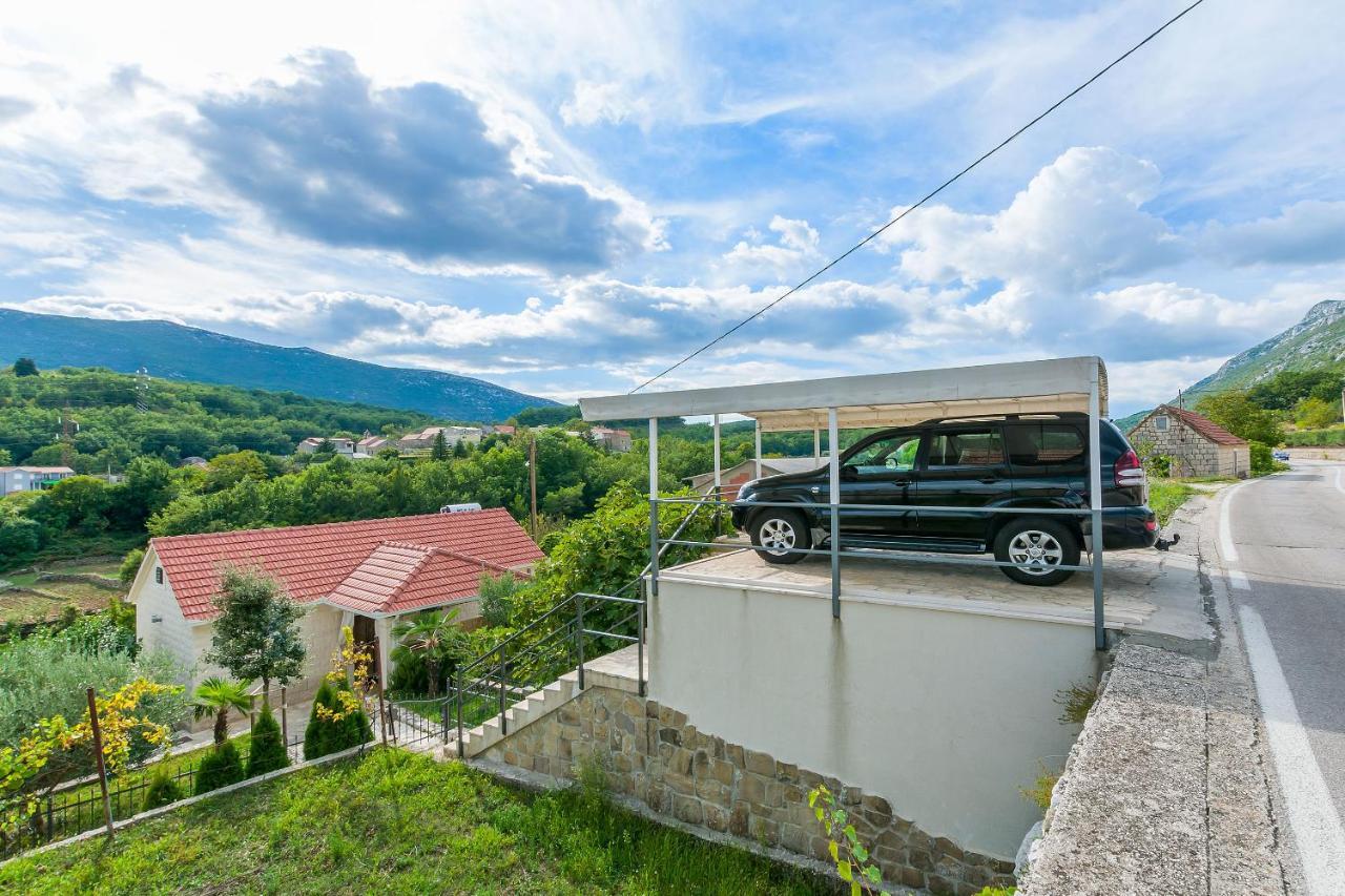 Villa Holiday Home Zvecanje Bagian luar foto
