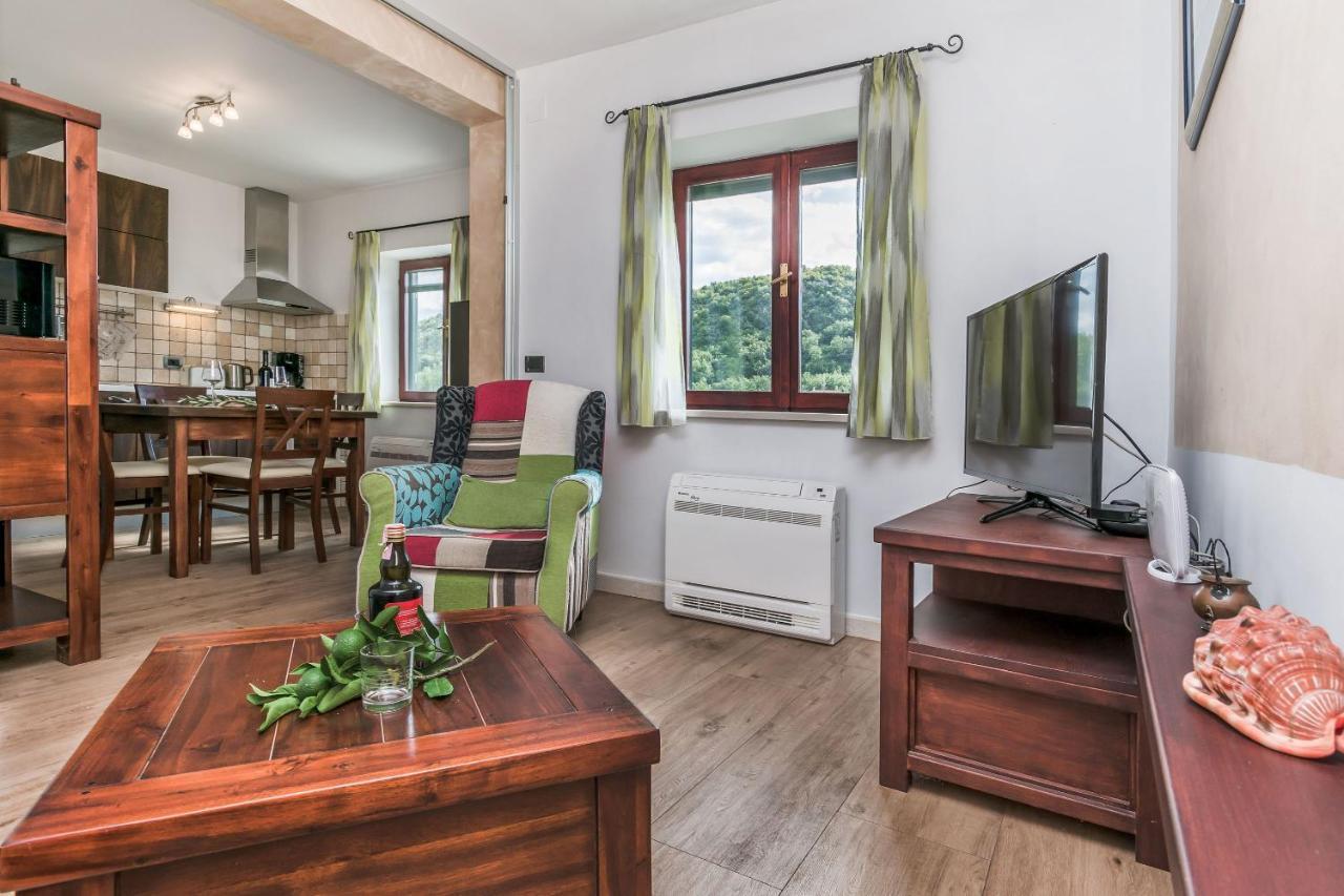Villa Holiday Home Zvecanje Bagian luar foto