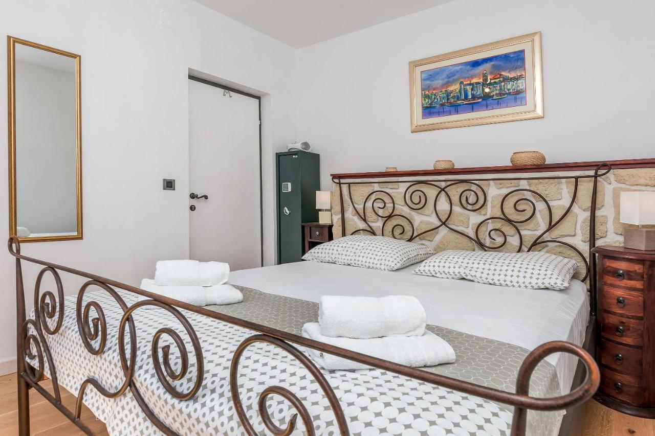 Villa Holiday Home Zvecanje Bagian luar foto