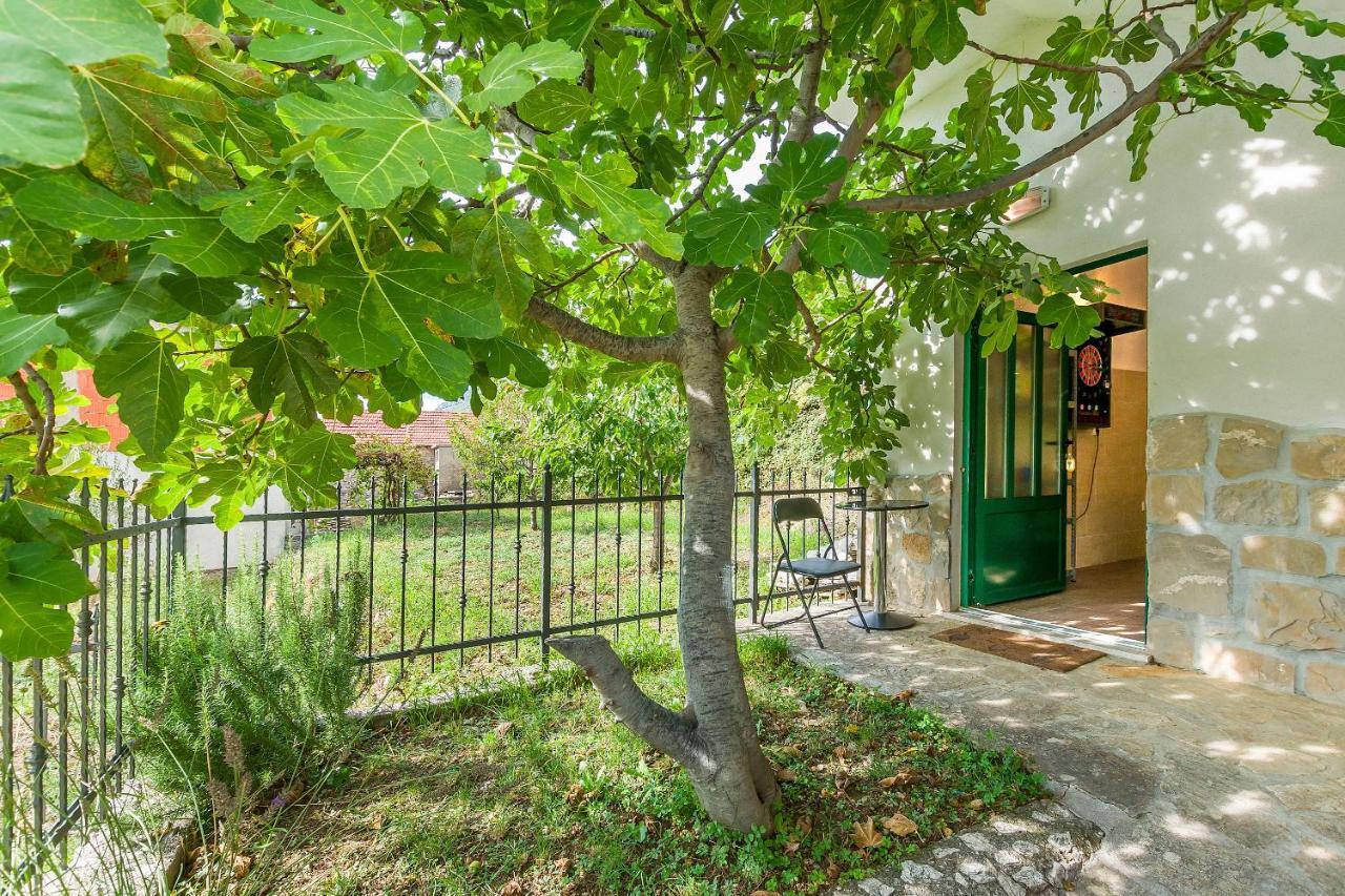 Villa Holiday Home Zvecanje Bagian luar foto